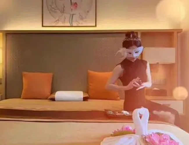 我在北京朝阳体验了下高端男士按摩spa会馆，私人会所花样超多